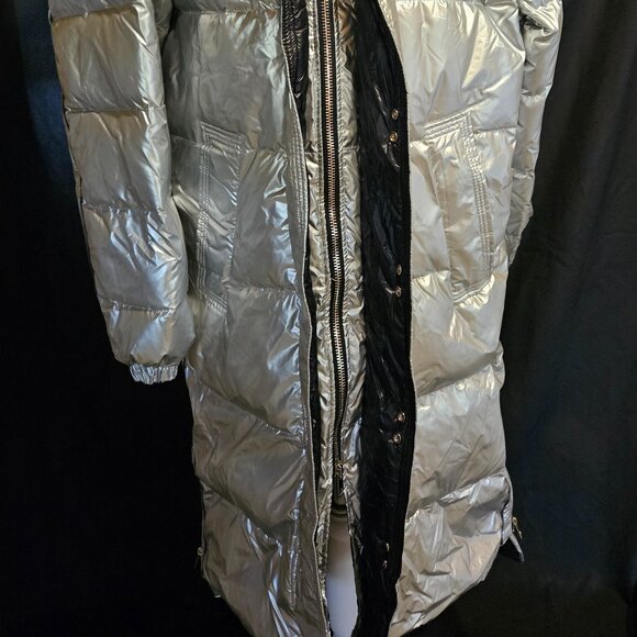 NWOT Lattelier Duck Down Silver Puffer - Picture 2 of 9